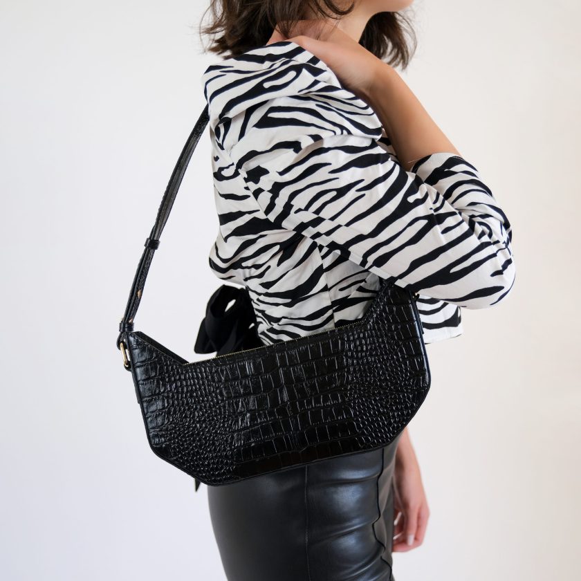 imesmeri cat bag black croco embossed